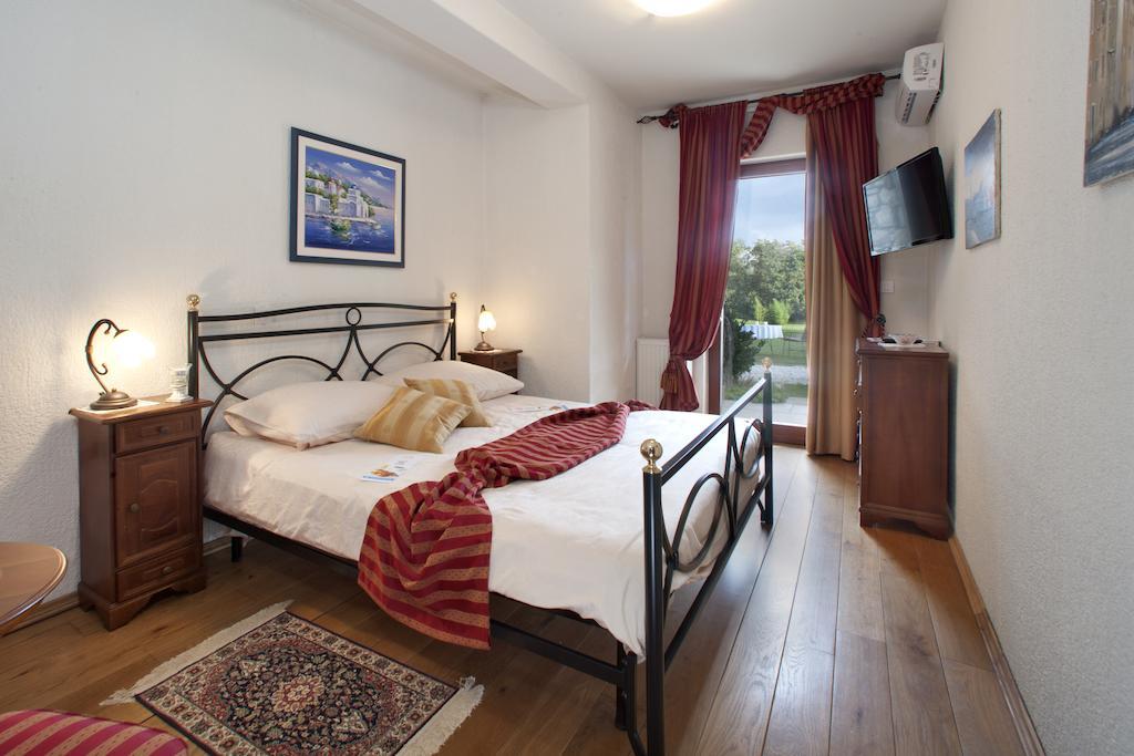 Villa Castello Rausch Valkarin Quarto foto