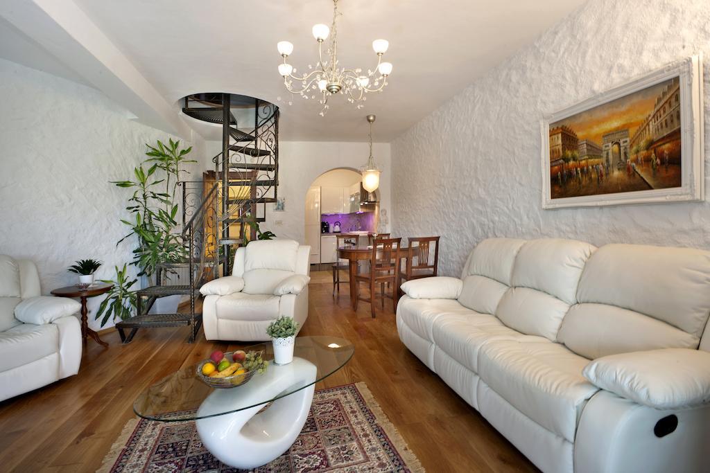 Villa Castello Rausch Valkarin Quarto foto