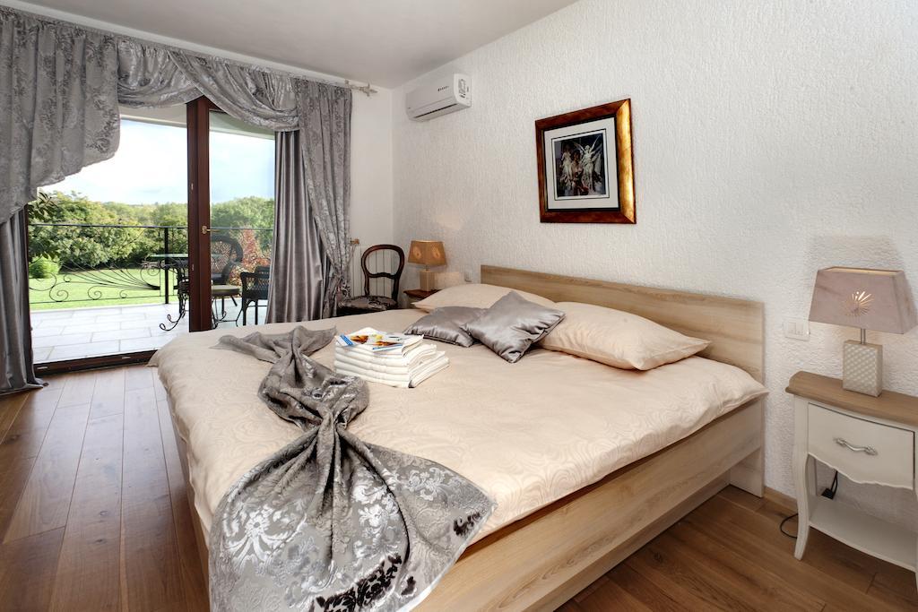 Villa Castello Rausch Valkarin Quarto foto