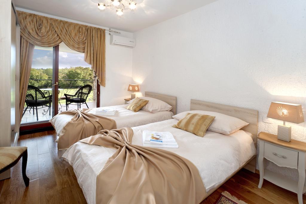Villa Castello Rausch Valkarin Quarto foto